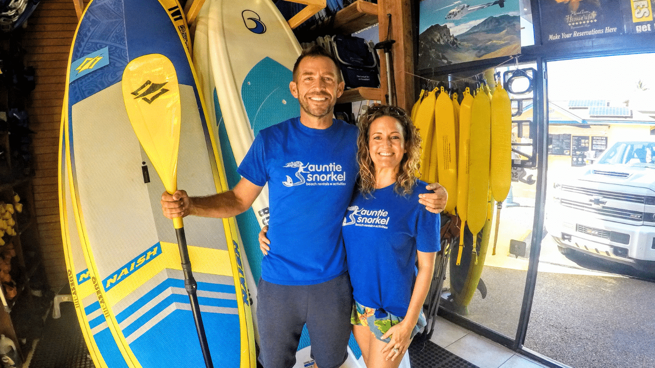 Mark-and-Gwen-in-Kihei-Shop